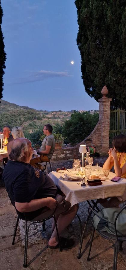 فيلا La Romita Ospitalita Rurale Familiare Montisi المظهر الخارجي الصورة