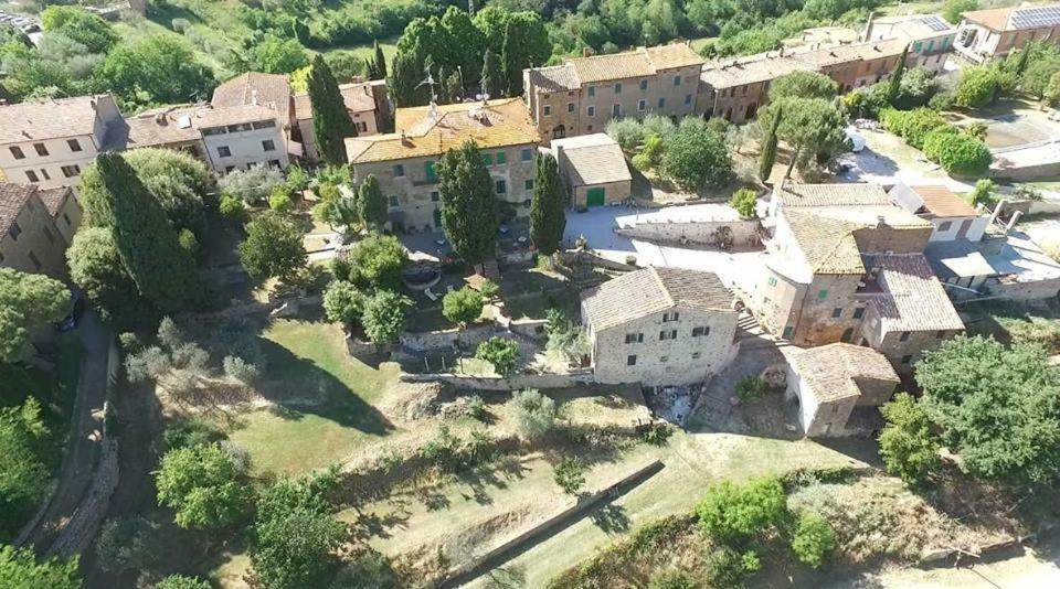 فيلا La Romita Ospitalita Rurale Familiare Montisi المظهر الخارجي الصورة